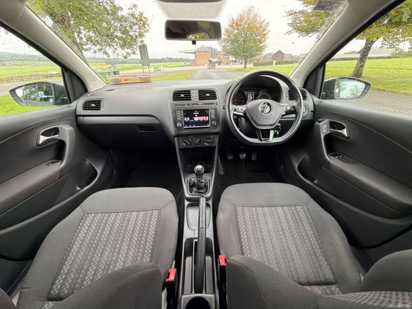 Volkswagen Polo 2017 Trandline Low mileage 400189993
