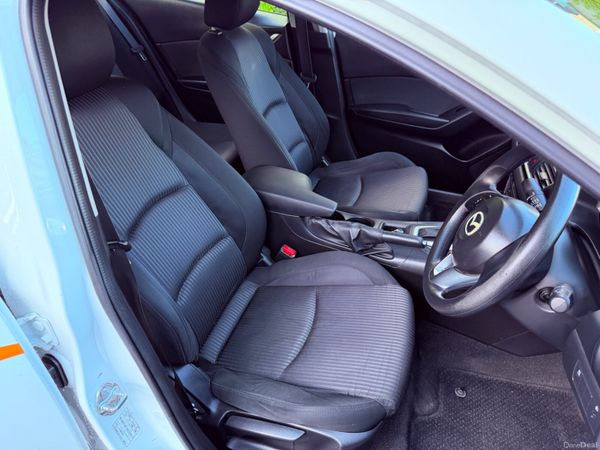 152 MAZDA 3 1.6 AUTO DRIVING INSTRUCTOR CAR 400117181