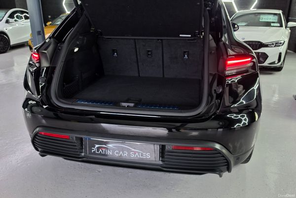 🔥2024 Porsche Macan 4 Electric 400128337