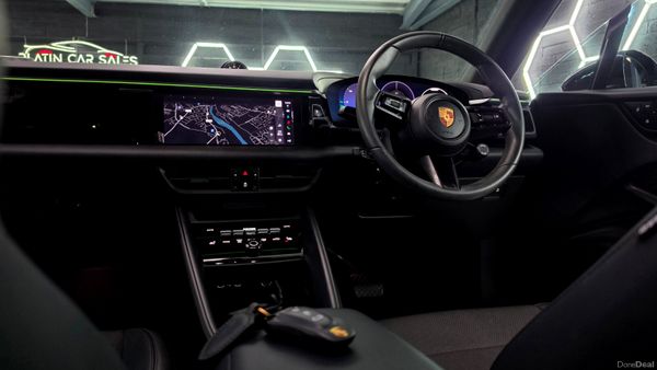 🔥2024 Porsche Macan 4 Electric 400128447