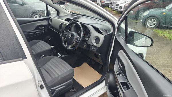 Toyota Yaris 1.0 VVT-i 5Dr Luna 400262619