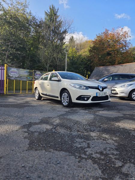 Stunning Renault Fluence New NCT 400270037