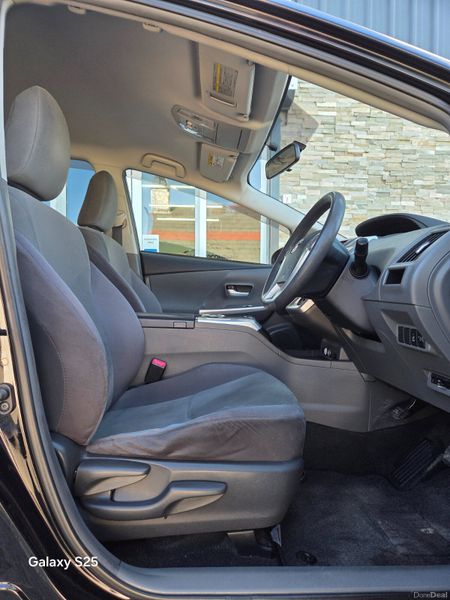 Toyota Prius 2014 / 7 SEATER 400272679