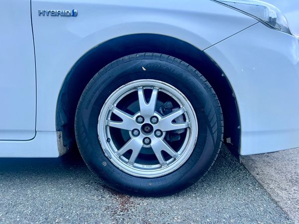 2015 Toyota Prius*Nct June 27* 400213243
