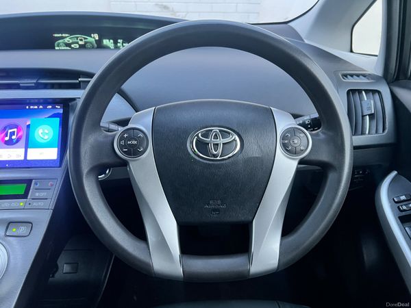 2015 Toyota Prius*Nct June 27* 400213261