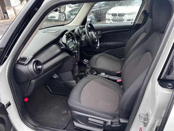 16 Mini Cooper 1.5 400224647