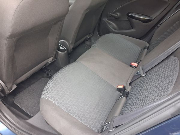 152 Opel/Vauxhall Corsa Sting 1.2 petrol.. 400340803