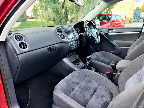 🔴 Volkswagen Tiguan Pan Roof Service Hist 400341681