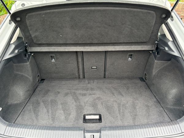 July 2022 VW T-Roc 2.0 TDI one owner only 61000kms 400349207