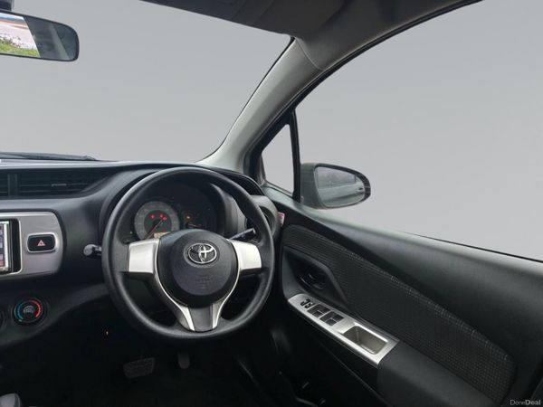 Toyota Vitz Automatic 400353183