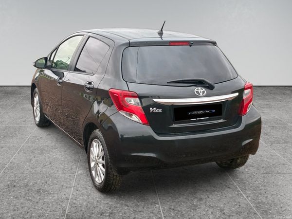 Toyota Vitz Automatic 400353187