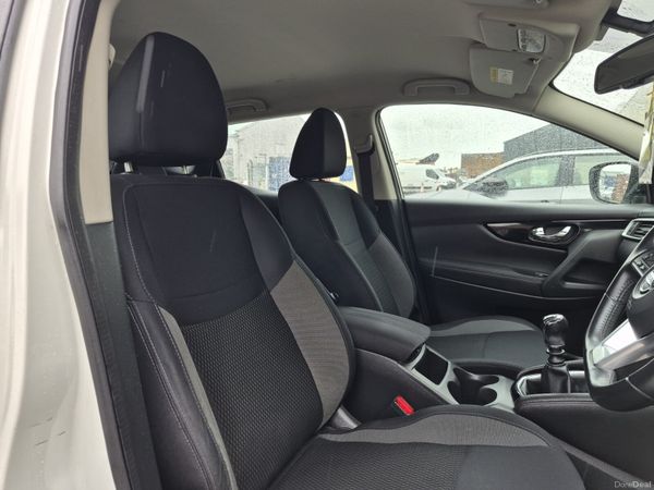 2017 Nissan Qashqai (1 owner & low milage) 400355201