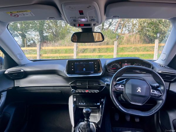 Peugeot 2008 2021 400358989