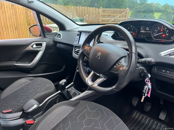 Peugeot 2008 2018 400359765