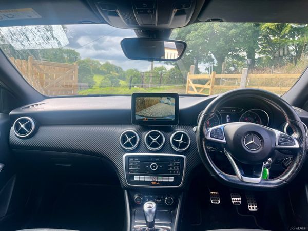 Mercedes-Benz 200 2017 400360333