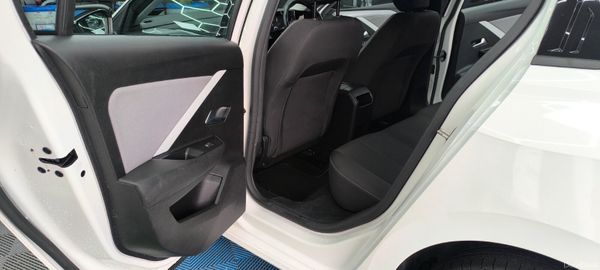 Opel Astra 2022 AA Approved 1 Year Warranty 400366643