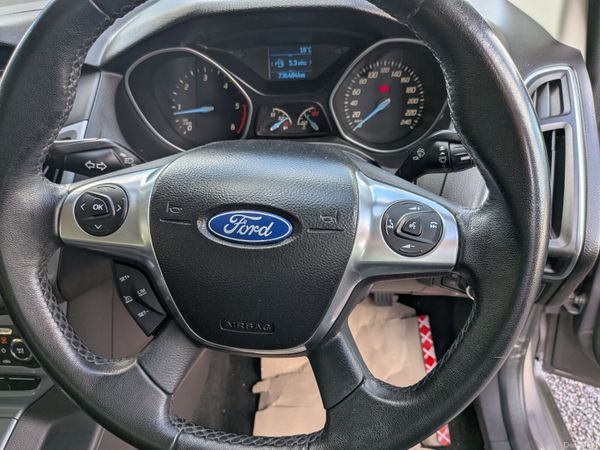 Ford Focus Titanium 2013 400309919