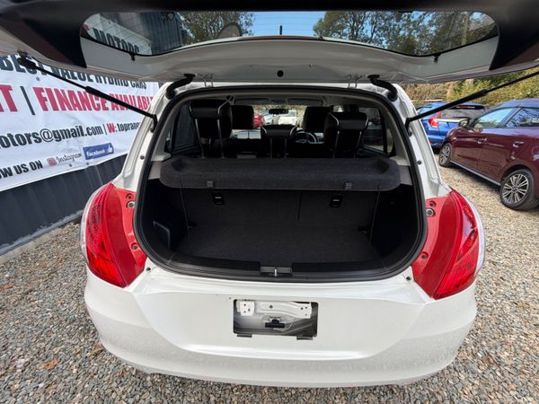 Suzuki Swift 2015 400317355