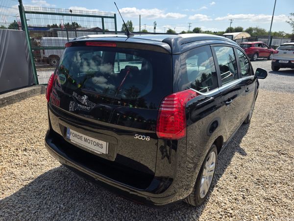 2015 Peugeot 5008 Active, 4 of 11