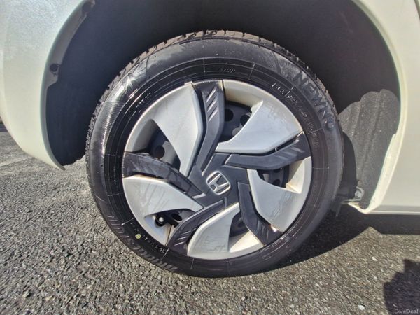 2014 Honda Fit 1.5L High Spec Leather Package 400444407