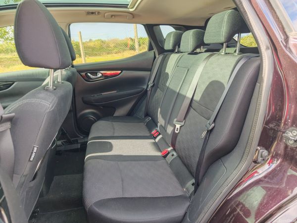 Nissan Qashqai 2016 400448233