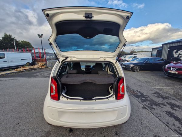 2014 Volkswagen Up! 1L Automatic Low Miles 400473907