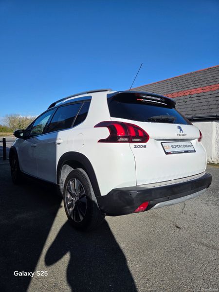 2017 Peugeot 2008 / PAN ROOF 10,750 400484659