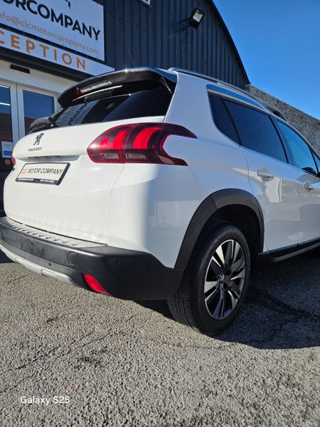2017 Peugeot 2008 / PAN ROOF 10,750 400484667