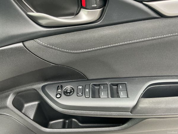 2019 NISSAN QASHQAI 1.5  PANORAMIC ROOF SPOTLESS 400400529