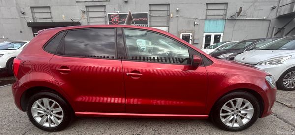 2015 Volkswagen Polo Highline | Wine Automatic 400435025