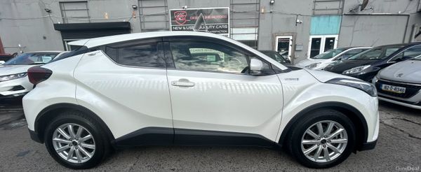 2019 Toyota C-HR | FINANCE ARRANGED | G Package 400437389