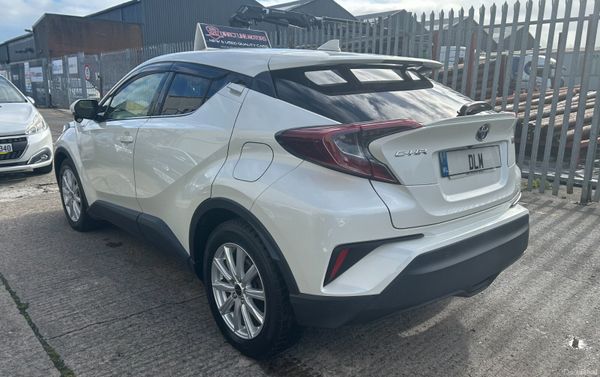 2019 Toyota C-HR | FINANCE ARRANGED | G Package 400437397