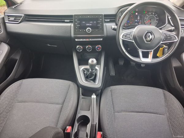 202 Renault Clio 1.0L Play Tce New Model... 400437401