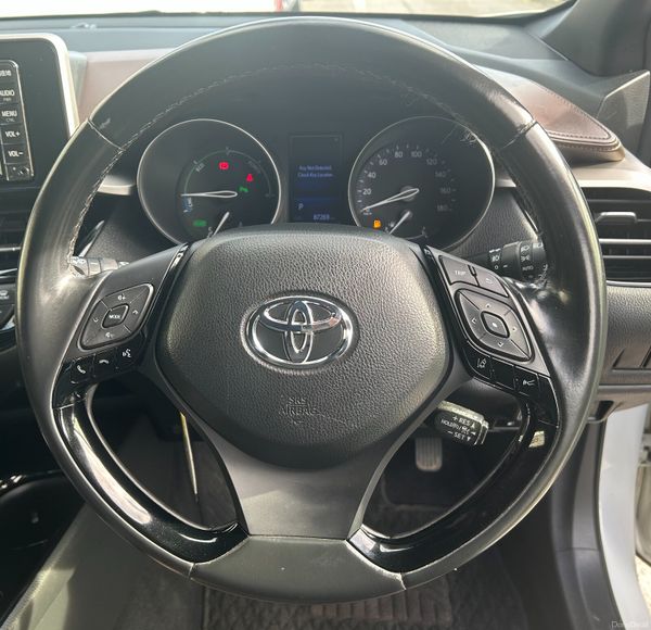 2019 Toyota C-HR | FINANCE ARRANGED | G Package 400437433