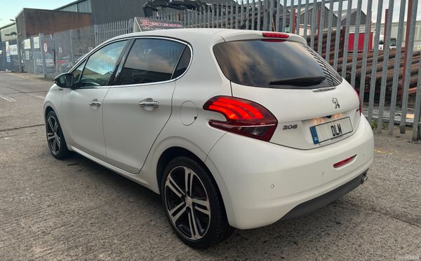 2017 Peugeot 208 GT Line Automatic 400562981