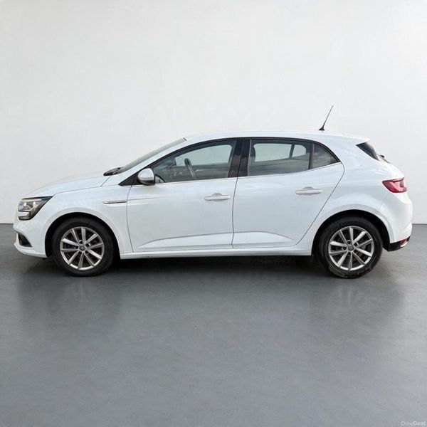 2018 Renault Megane DYNAMIQUE NAV, 5 of 10