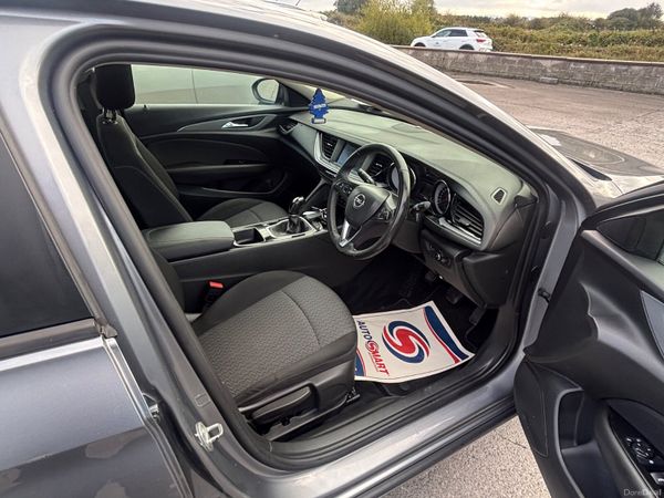 Opel Insignia 2019 1.6 TDI 400565025