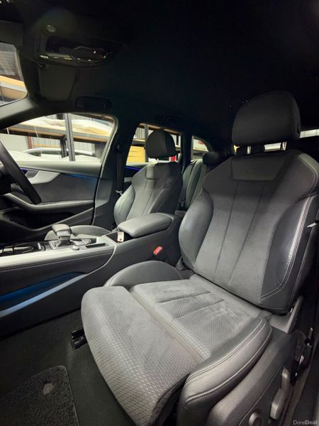 2022 Audi A4 40TDI Quattro Sline - Black edition! 400565479