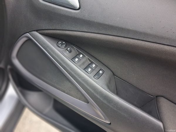 222 Opel Crossland 1.5 Diesel 400568277
