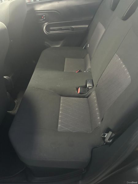 2019 Toyota Aqua Full Option 400509497