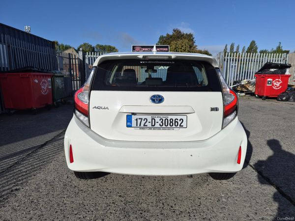 2017 Toyota Aqua  (LONG NCT) 400511189