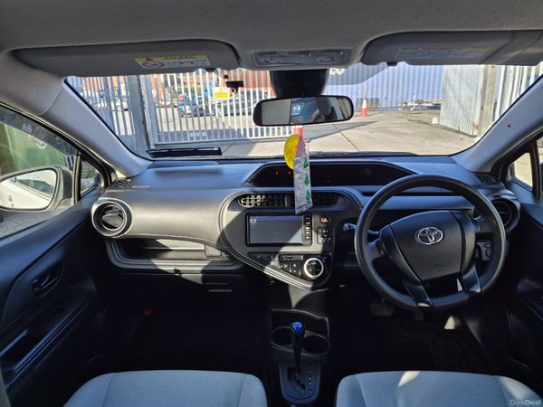 2017 Toyota Aqua  (LONG NCT) 400511199