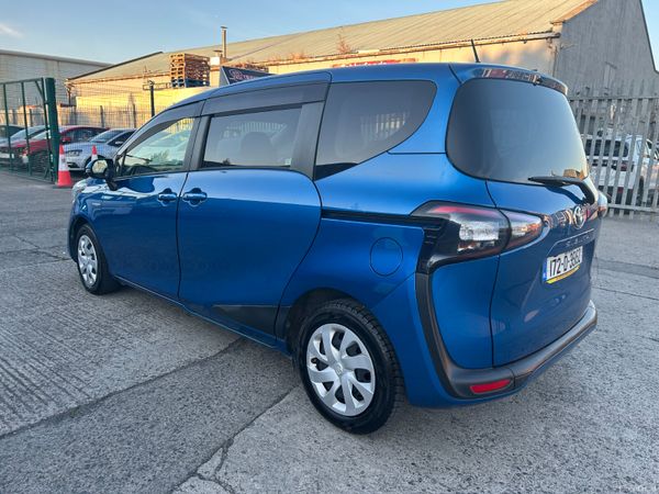 2017 Toyota Sienta 7 Seater | Automatic 400517899