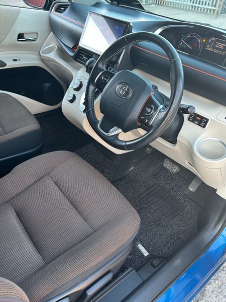 2017 Toyota Sienta 7 Seater | Automatic 400517911