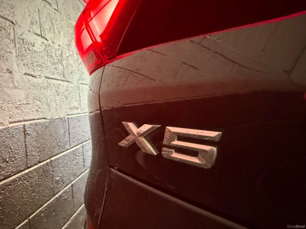 211 BMW X5 X-Drive 30D M-Sport / M Performance 400527127