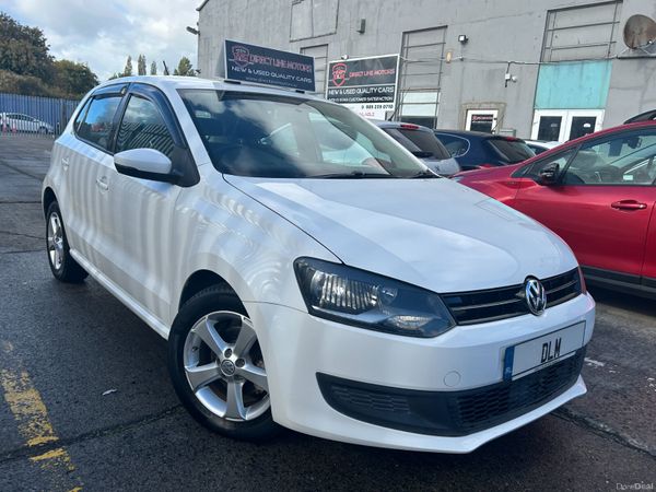 2014 Volkswagen Polo | White Automatic 400528403