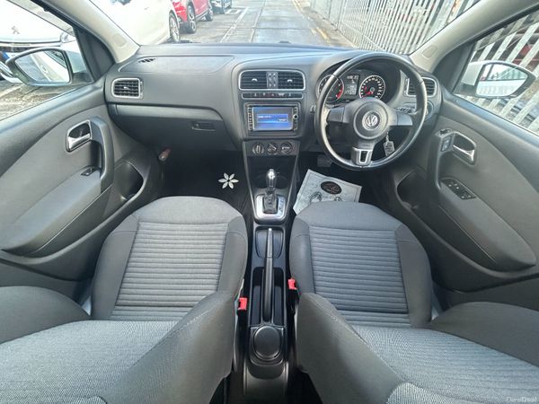 2014 Volkswagen Polo | White Automatic 400528415