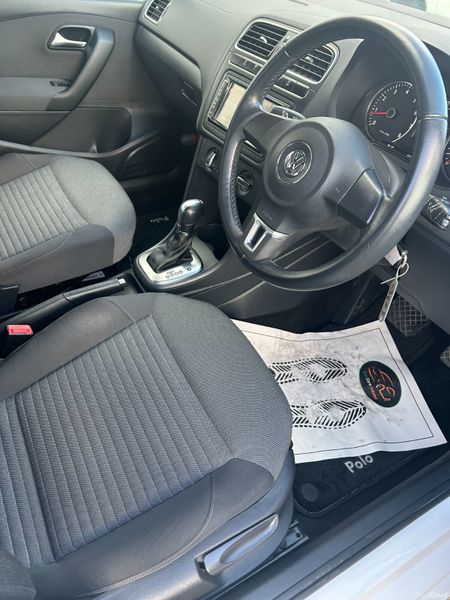 2014 Volkswagen Polo | White Automatic 400528417