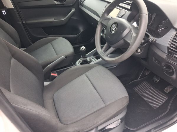 172 Skoda Fabia 1.0 Petrol Low Klms 400660301