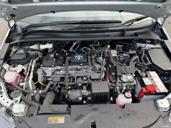 Toyota Corolla Touring 2023 400669875